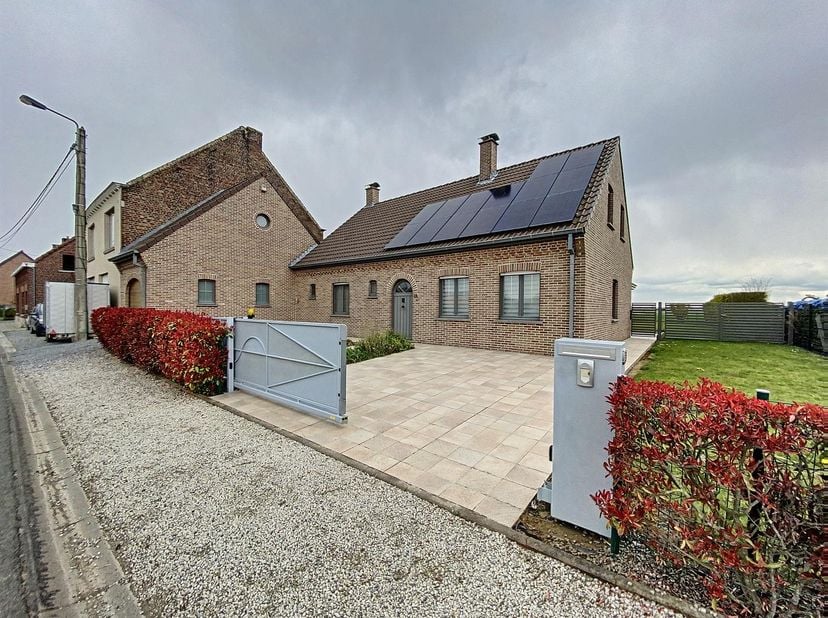 Huis te huur
                    in 7740 Pecq