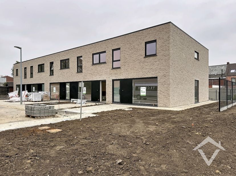 Huis te huur in Eekhoute 123,
                    8972 Proven
