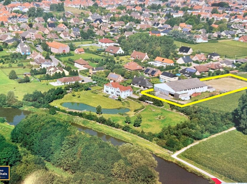 Bien professionnel à vendre
                    à 8560 Wevelgem