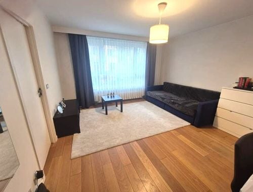                                         Appartement à louer à Uccle, € 1.090
