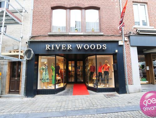                                         Handelsgelijkvloers te koop in Tongeren, € 268.000
