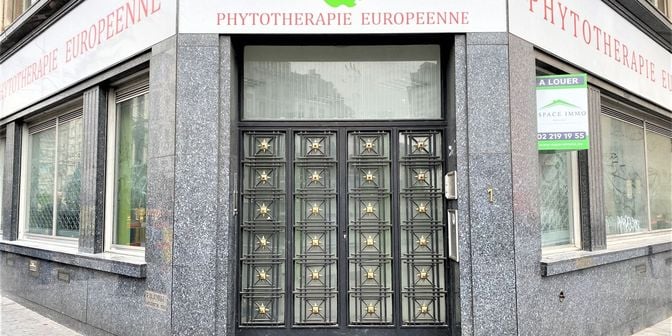 Bien professionnel à vendre à Boulevard Maurice Lemonnier 1, 1000 Bruxelles