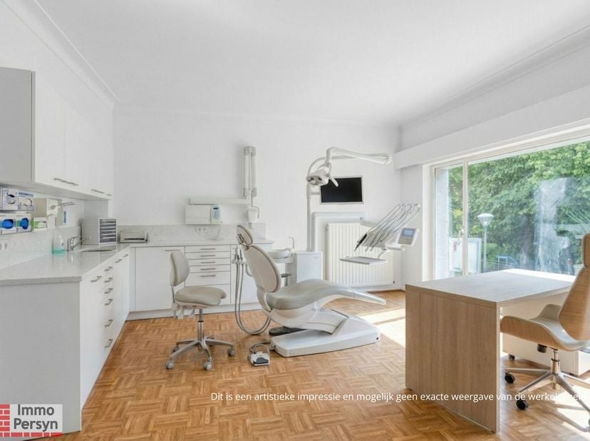 Bien professionnel à vendre
                    à 3270 Scherpenheuvel