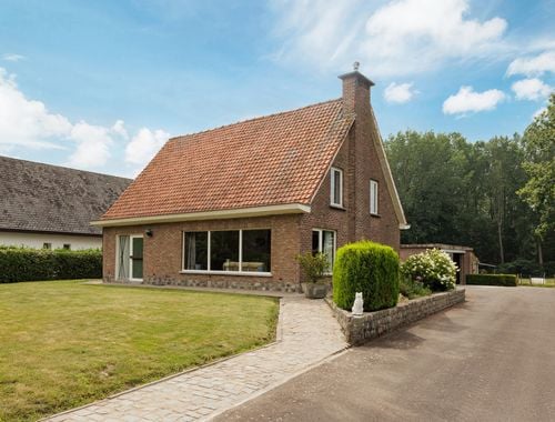                                         Woning te koop in Bazel, € 465.000
