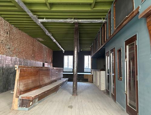                                         Handelszaak te huur in Antwerpen, € 2.500
