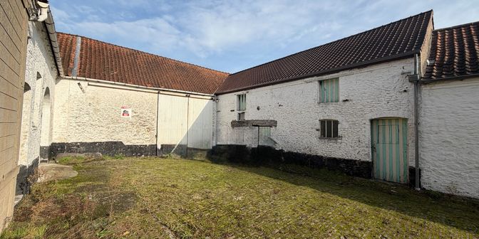Huis te koop in Rue de Péruwelz 100, 7321 Blaton