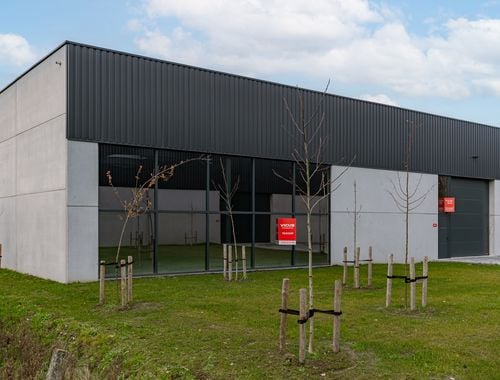                                         Bedrijfsgebouw te koop in Oostkamp, € 764.280
