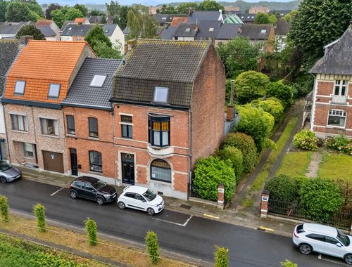                                         Herenhuis te koop in Wetteren, € 462.000
