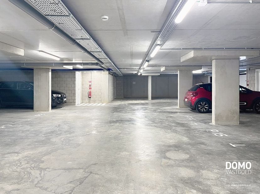 Bent u op zoek naar een veilige en praktische parkeerplaats in Kermt? In Residentie De Drieskens bieden wij een ondergrondse autostandplaats te huur a