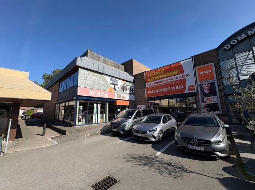 Bien professionnel à vendre
                    à 3910 Neerpelt