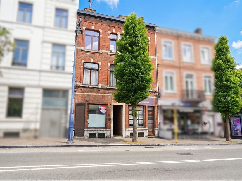Bien professionnel à vendre à ,
                    5000 Namur