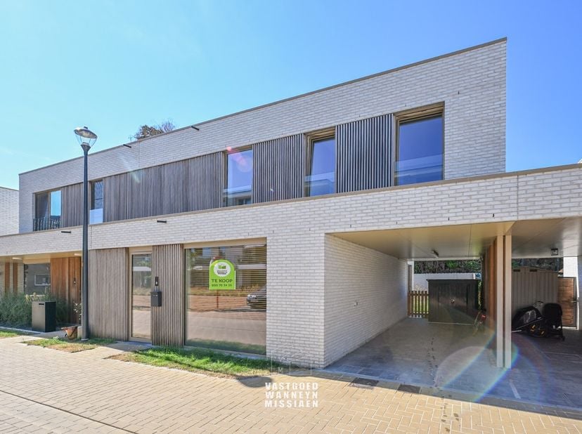 Huis te koop in Sint-Annaweg 7,
                    8750 Wingene