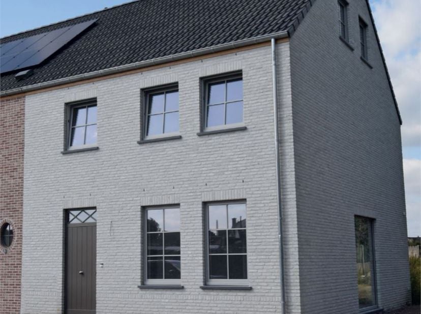 Maison à vendre
                    à 9340 Lede