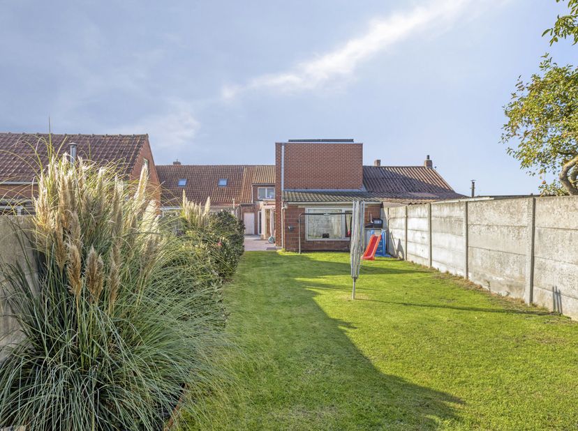 Huis te koop in Ruiseledesteenweg 63,
                    8750 Wingene