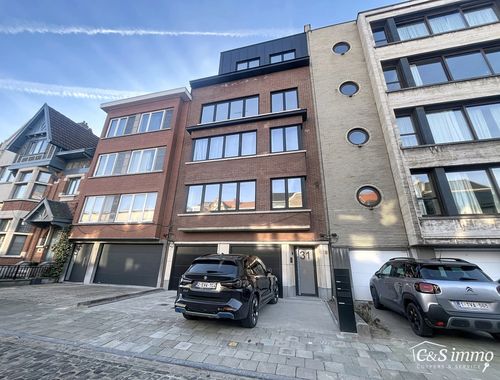                                         Appartement à louer à Berchem, € 950
