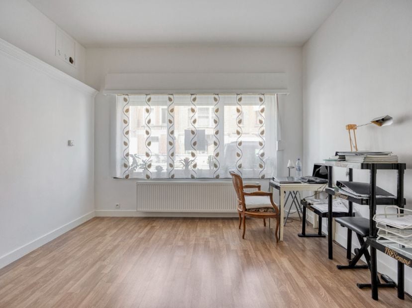 Bien professionnel à vendre
                    à 9040 Sint-Amandsberg