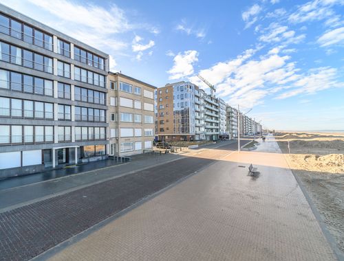                                         Appartement te koop in Sint-Idesbald, € 399.000
