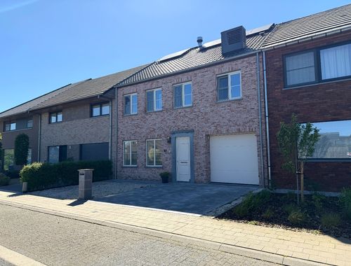                                        Maison à louer à Wevelgem, € 1.200
