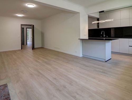                                         Appartement te huur in Oudergem, € 1.550
