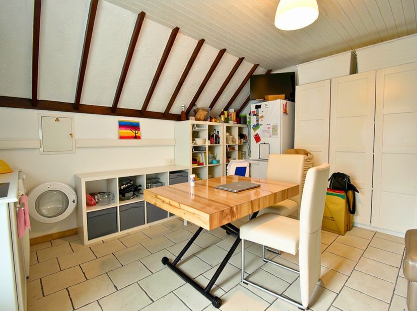Bij intérêt, veuillez vous inscrire via le lien suivant :&amp;nbsp;https://immogrootleeuw.mijnhuurprofiel.be/property/44fd795c-bf4c-4861-b874-df38a758793f