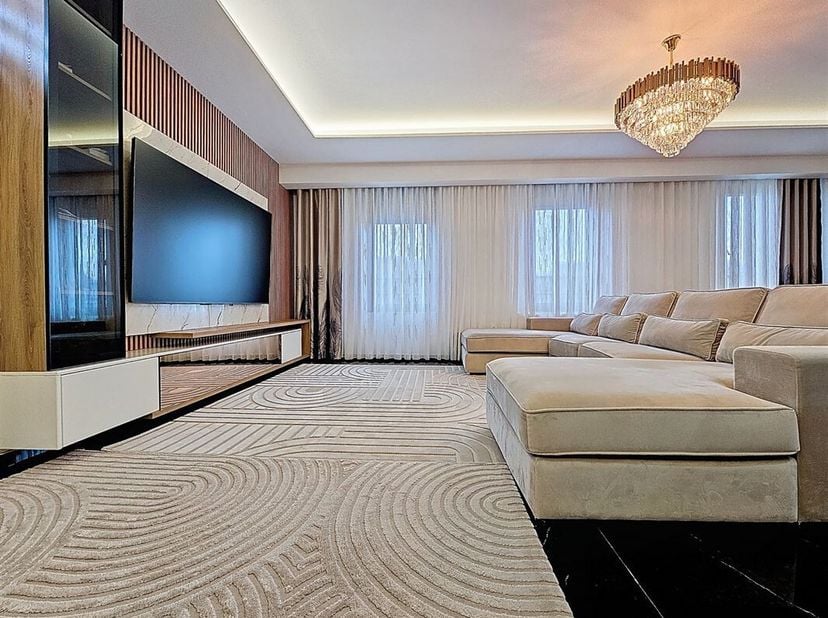 Superbe duplex (1er et 2e étage) comprenant: <br />
Rez: Hall d'entrée, WC séparé, buanderie, salle de douche, living ouvert sur cuisine équipée.<br /