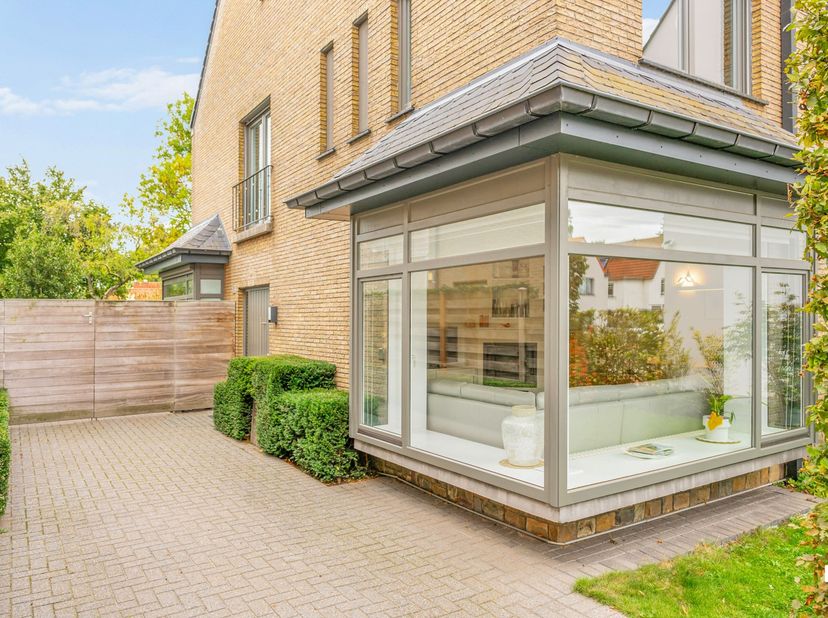 Huis te koop in Zwijnaardsesteenweg 79,
                    9820 Merelbeke