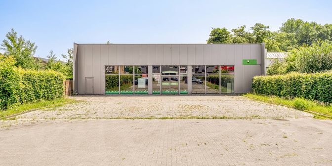 Bien professionnel à vendre à Genkersteenweg 159, 3500 Hasselt