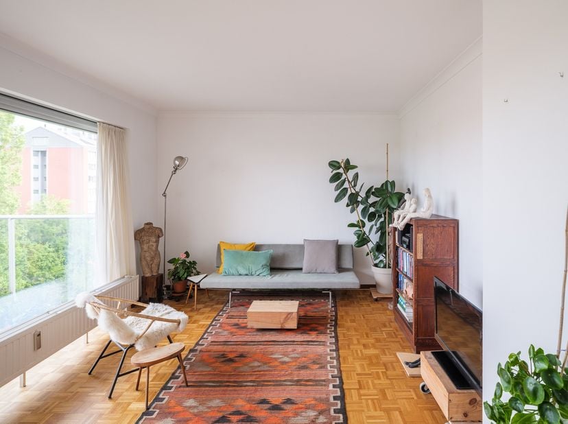 Bent u op zoek naar een appartement met een uniek terras en een prachtig uitzicht over de Leie in Gent?<br />
Dan is dit appartement zeker iets voor u