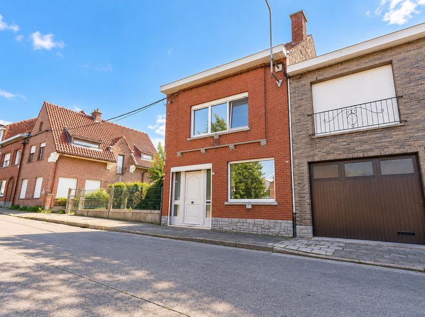 Huis te koop in ,
                    7700 Moeskroen