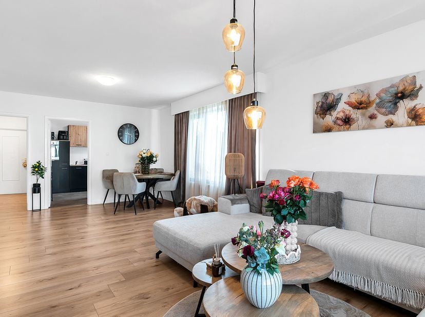 Appartement à vendre
                    à 3630 Leut