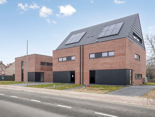                                         Maison unifamiliale à louer à Opglabbeek, € 1.400

