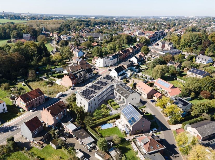 Ben je op zoek naar een groot appartement met zuidgericht terras?<br />
Dan ben je hier aan het juiste adres! Dit appartement is gelegen op de eerste