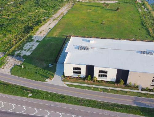                                         Commercieel Gebouw te koop in Marcinelle, € 1.400.000
