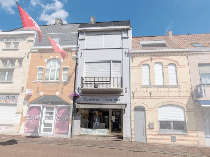 Bien professionnel à vendre
                    à 8700 Tielt