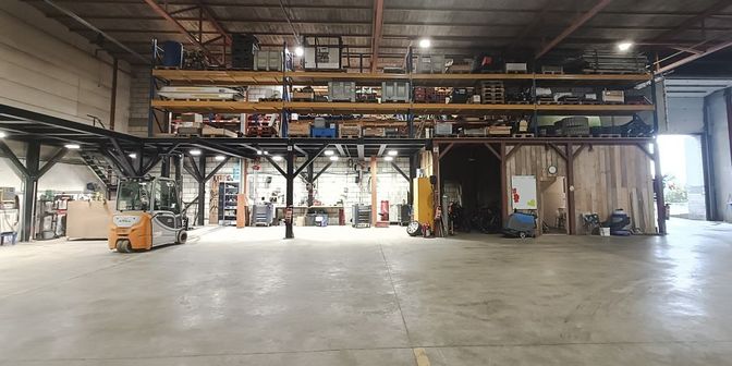Bien professionnel à vendre à Boomsesteenweg 664, 2610 Wilrijk