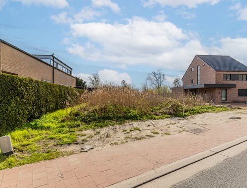                                         Bouwgrond te koop in Retie, € 210.000
