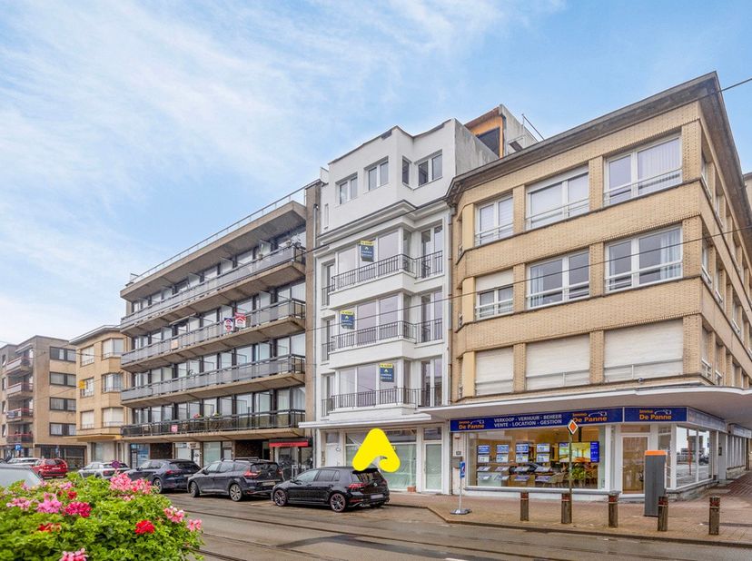 Appartement duplex entièrement neuf avec 2 chambres et terrasse situé près du centre à 100m de la plage !&amp;nbsp;<br />
L'appartement se compose au rez-