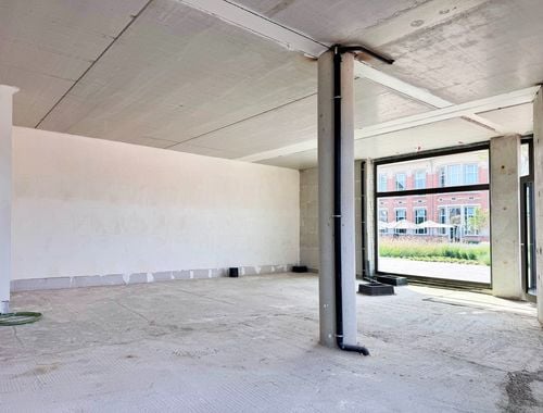                                         Handelsgelijkvloers te koop in Lier, € 279.500
