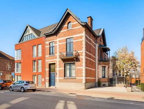                                         Herenhuis te koop in Sint-Truiden, € 565.000
