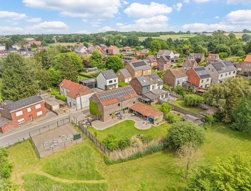                                         Maison à vendre à Leefdaal, € 435.000
