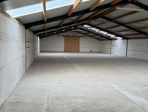                             Entrepôt à louer à Ingooigem
