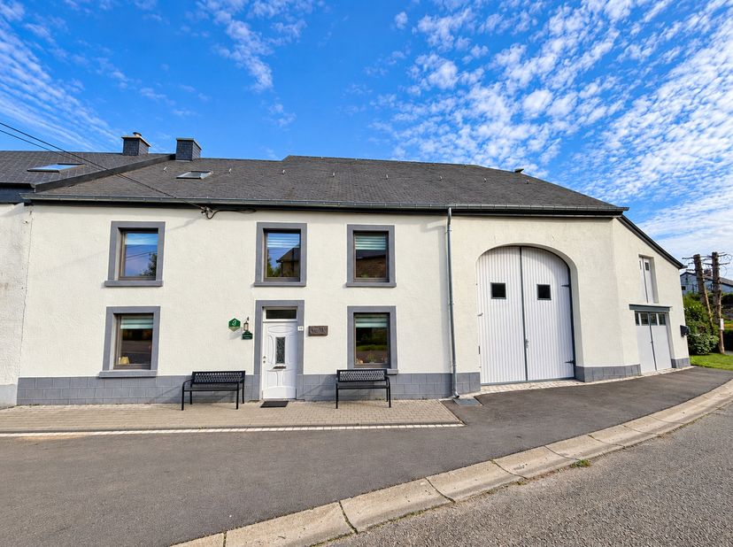 Maison à vendre à Rue de la Chapelle 13 + 13 boîte a,
                    6600 Bastogne