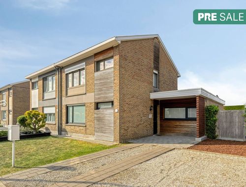                                         Woning te koop in Wielsbeke, € 295.000

