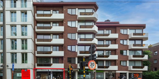 Bedrijfsvastgoed te koop in Antwerpsestraat 81, 2640 Mortsel