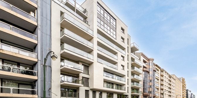 Appartement te koop in Avenue de la Joyeuse Entrée 7, 1040 Etterbeek