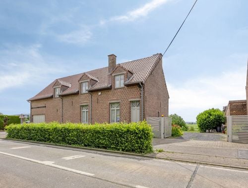                                         Villa te koop in Vlezenbeek, € 595.000
