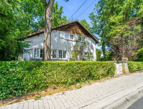                                         Villa te koop in Montigny-le-Tilleul, € 228.000
