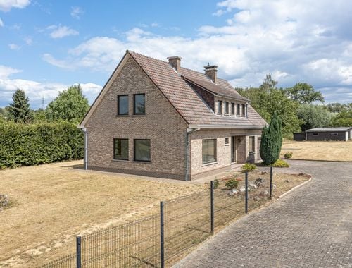                                         Villa te koop in Itterbeek, € 725.000
