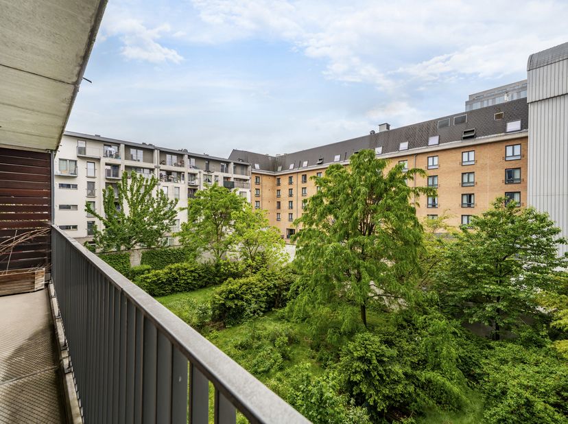 Appartement te koop in Rue de Russie 1 bus 2/4,
                    1060 Sint-Gillis