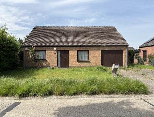                                         Bungalow te koop in Weerde, € 385.000
